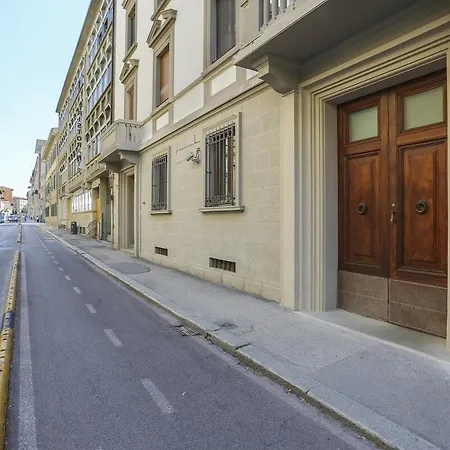 Lejlighed Modern Comfort In *